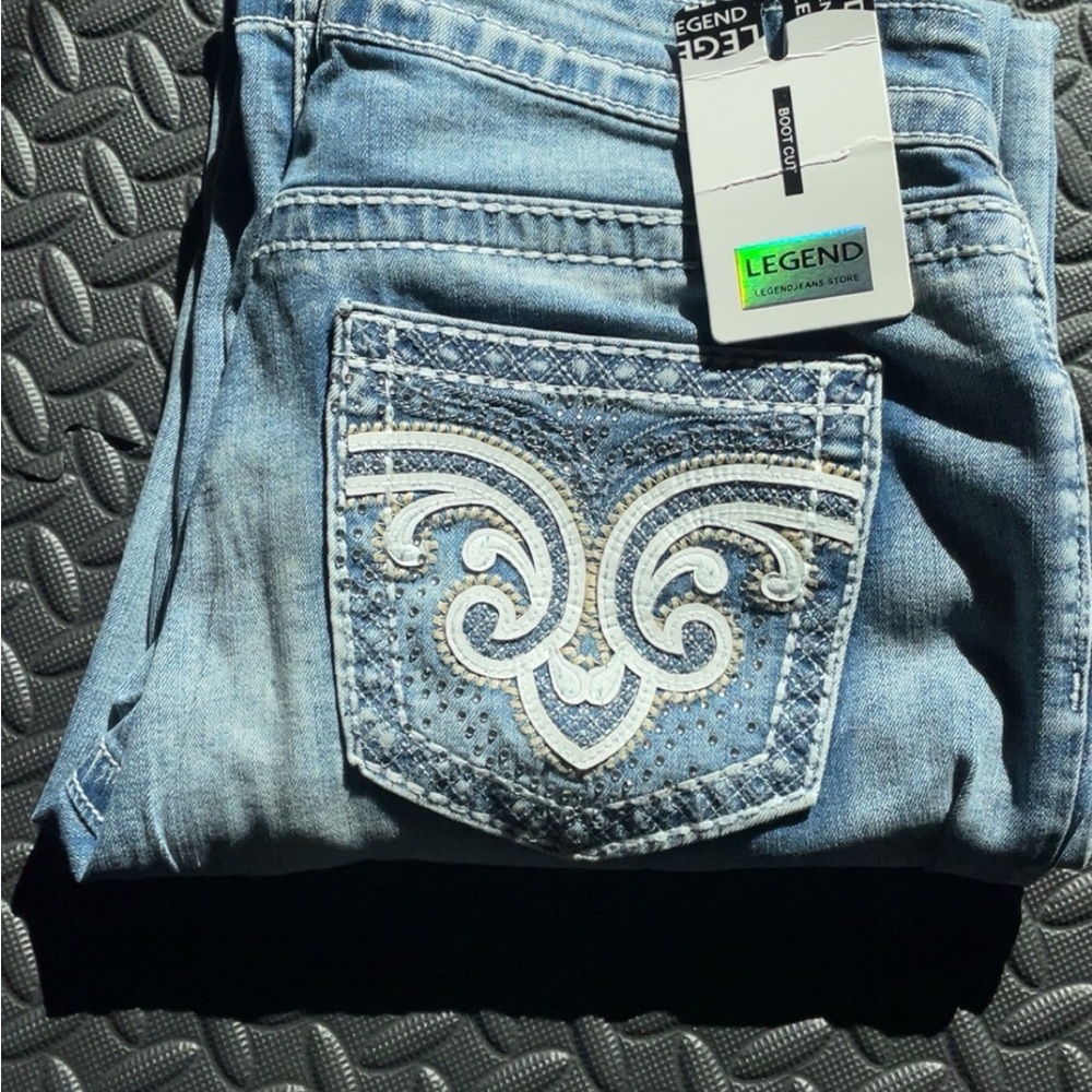 Legend Women's Light Blue Boot Cut Jeans NWT 7/8